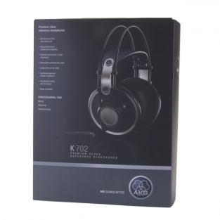 AKG 702